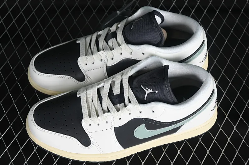 All categories Air Jordan Jordan series basketball shoes Air Jordan 1 Low Z version Air Jordan 1 Low "Team Gold" AJ1 Joe 1 olive black and green low-top cultural casual sneakers DC0774-001